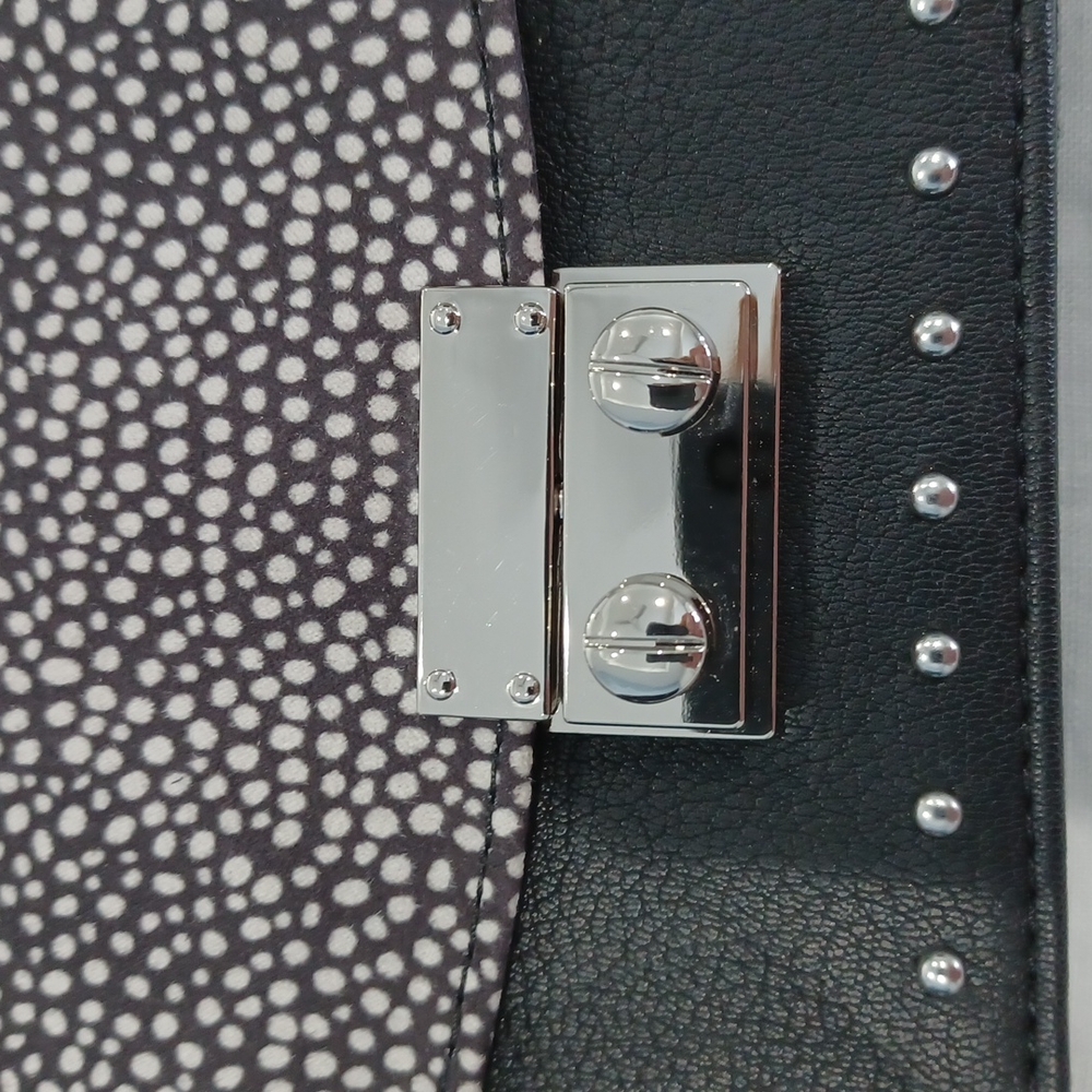 Small Handbag - Picture 3 of 5